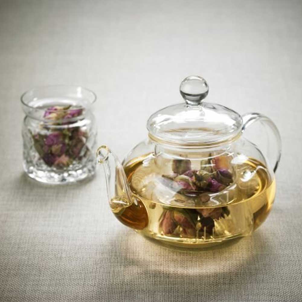 Glass teapot by Leaf & Bean